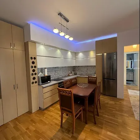 Apartment Quiet Upscale Area With Stunning View Tirana